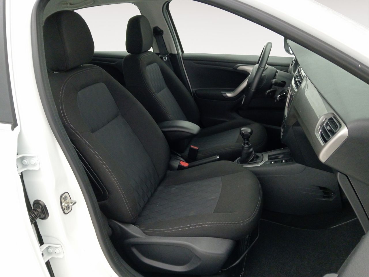 Foto Citroën C-Elysèe 8