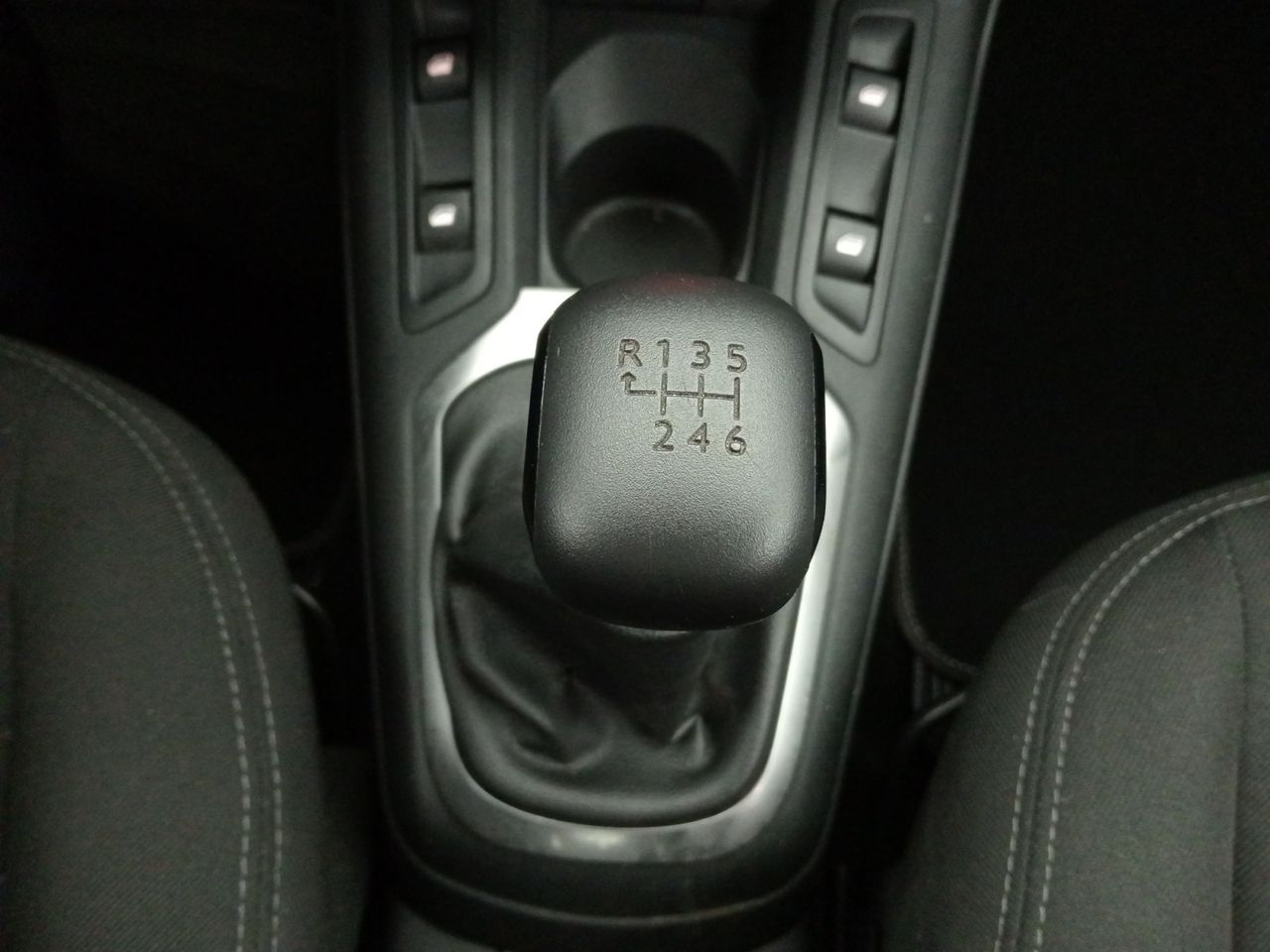Foto Citroën C-Elysèe 15