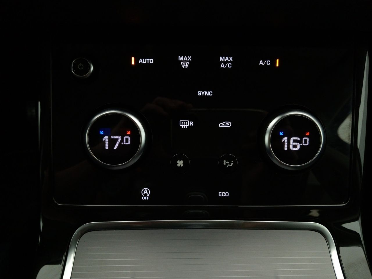Foto Land-Rover Range Rover Evoque 13