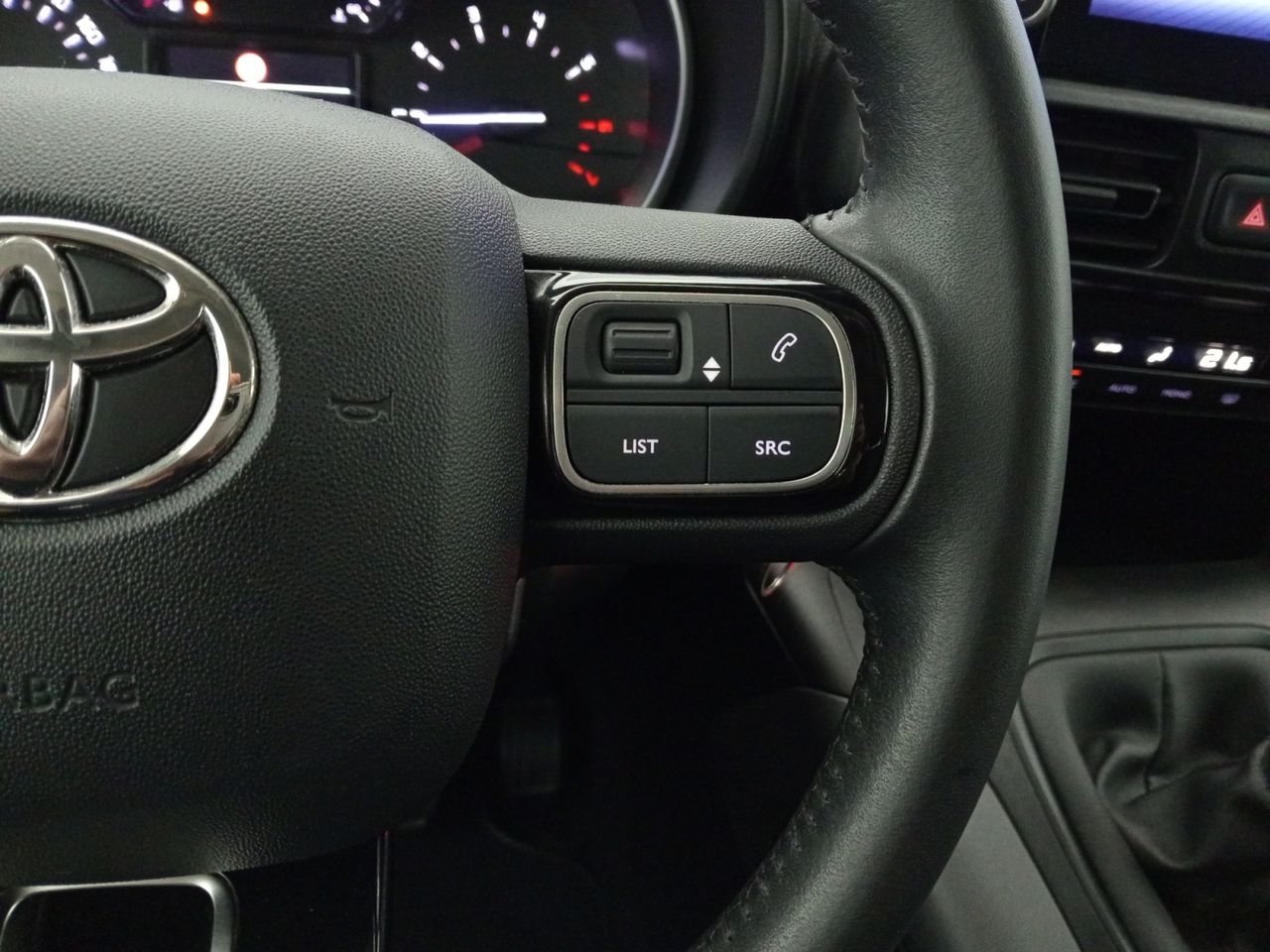 Foto Toyota Proace Verso 16