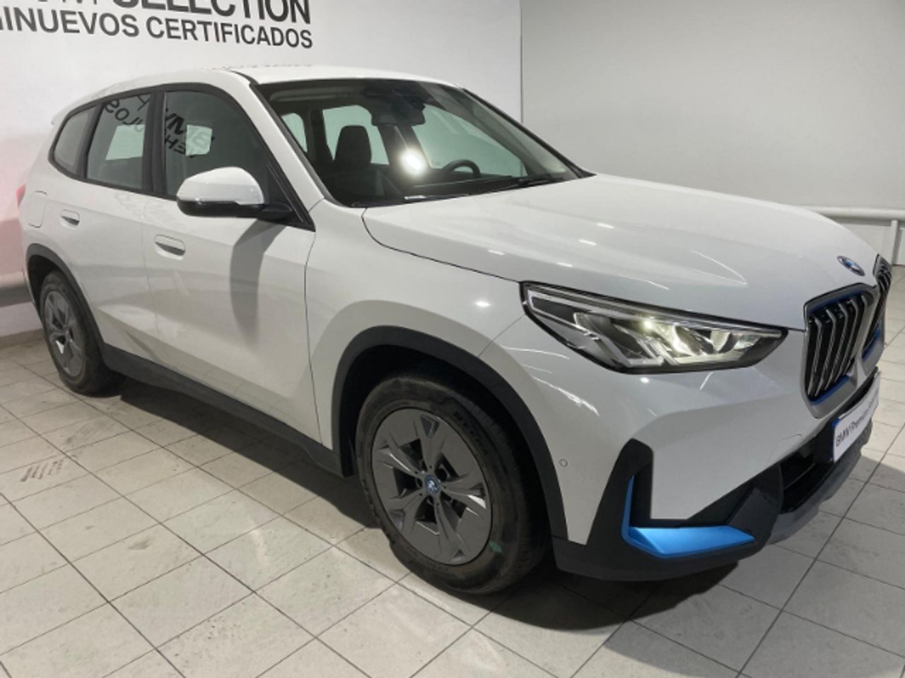 Foto BMW iX1 11