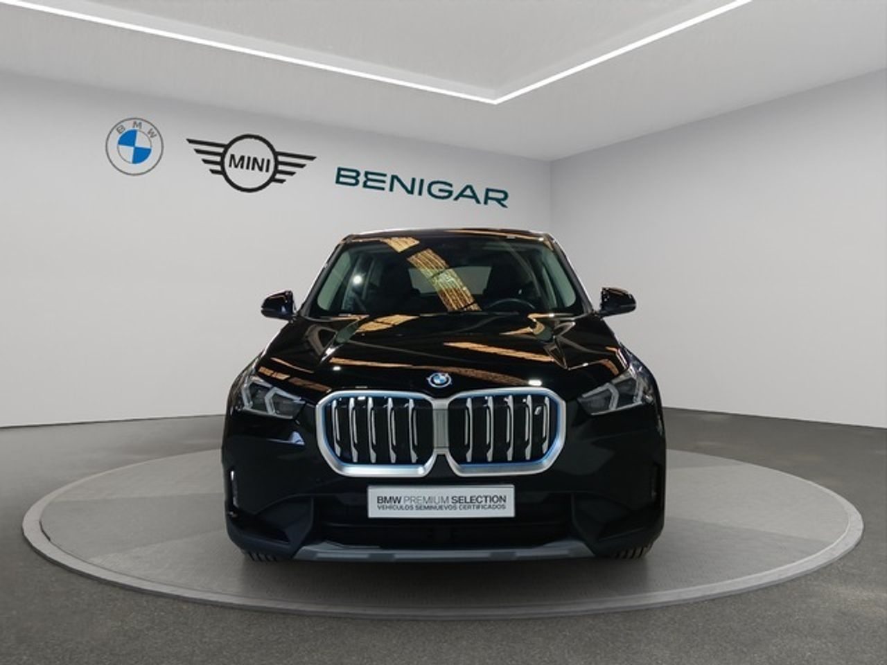 Foto BMW iX1 2