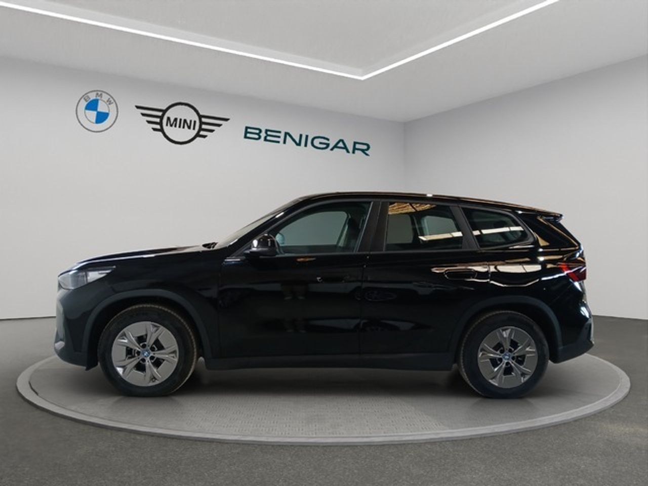 Foto BMW iX1 3