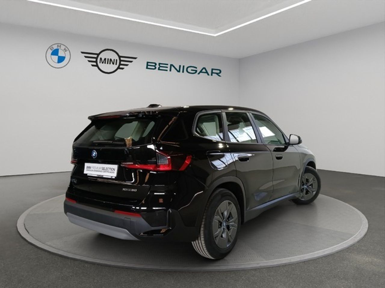 Foto BMW iX1 4