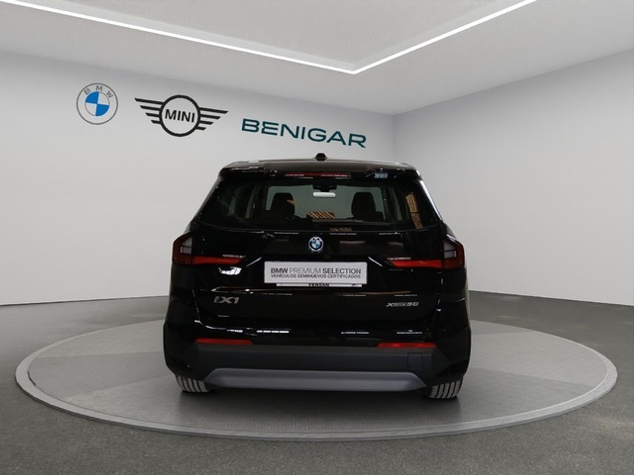 Foto BMW iX1 5