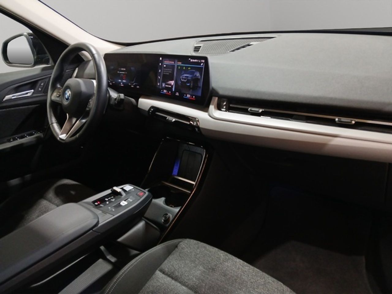 Foto BMW iX1 8