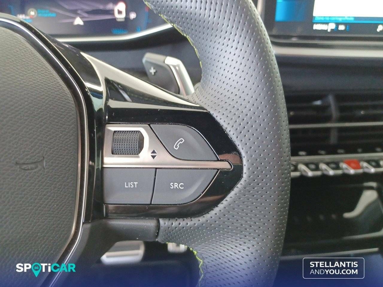 Foto Peugeot 208 17