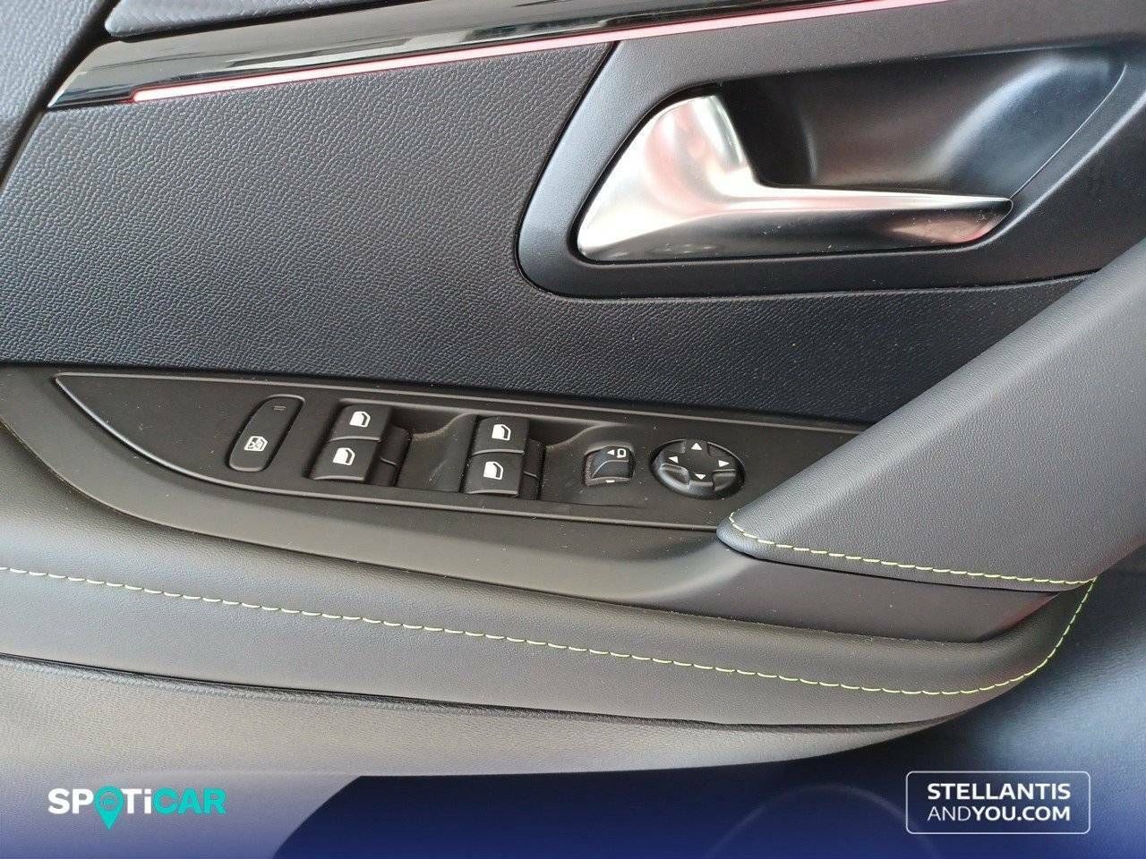 Foto Peugeot 208 20