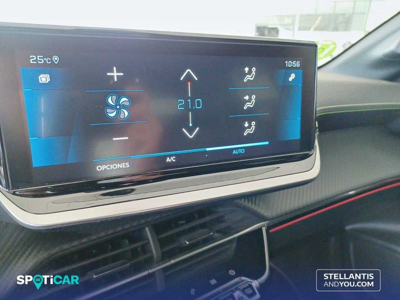 Foto Peugeot 208 23