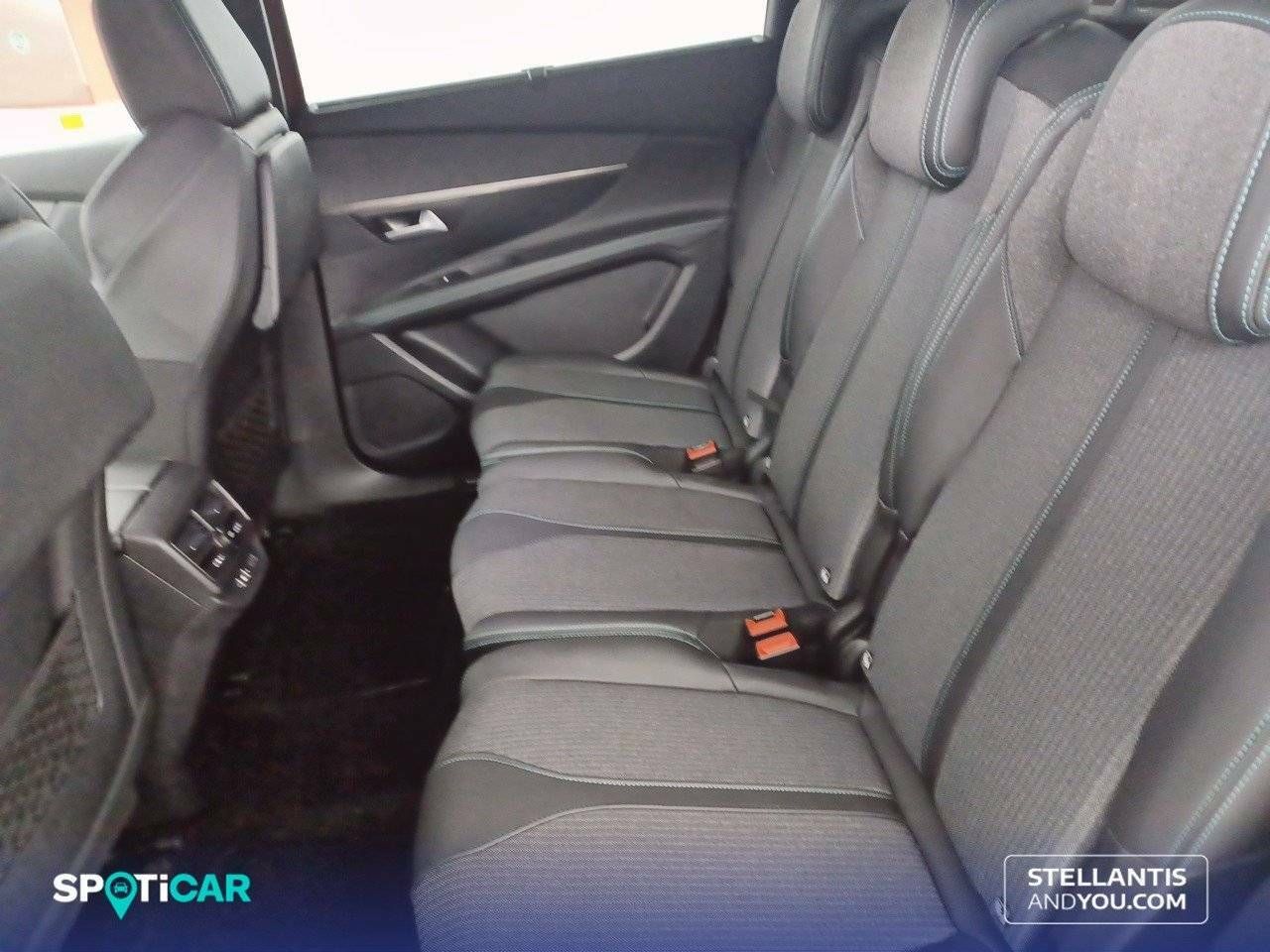 Foto Peugeot 5008 10