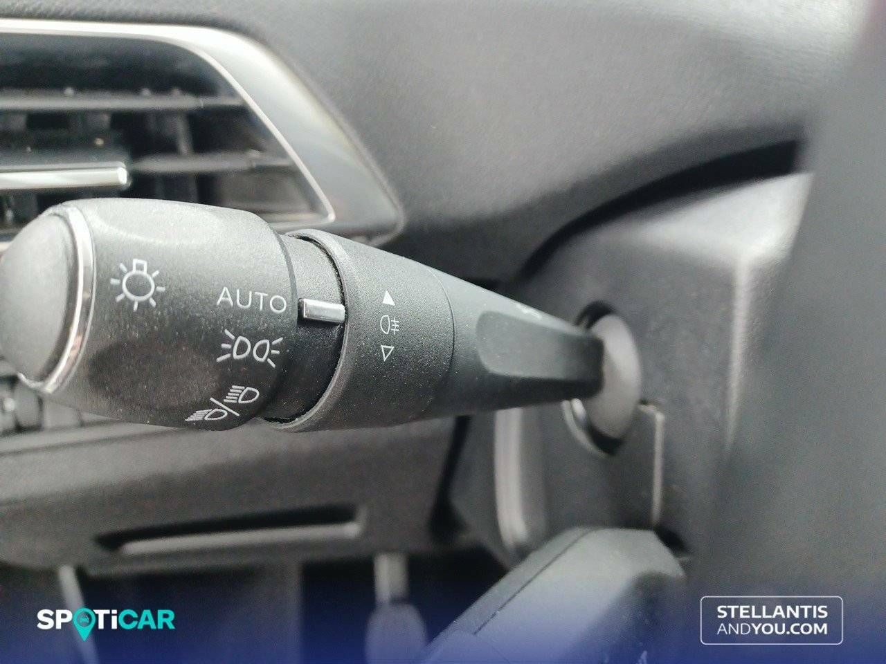 Foto Peugeot 5008 23