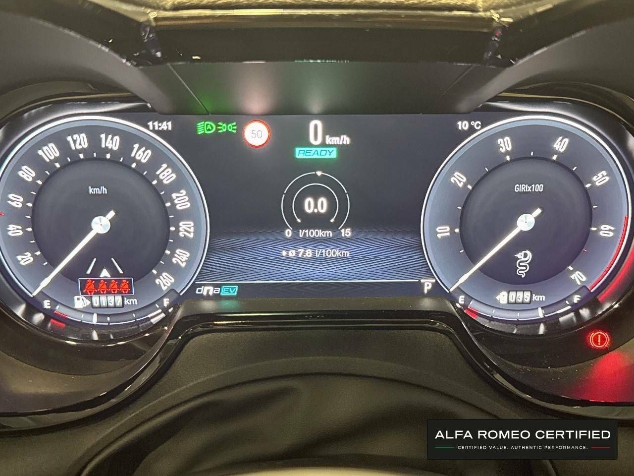 Foto Alfa Romeo Tonale 12