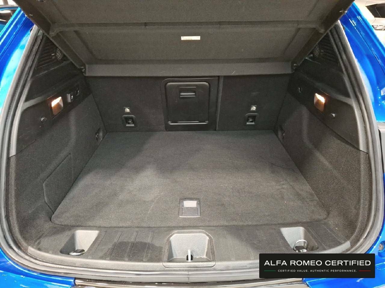 Foto Alfa Romeo Tonale 6