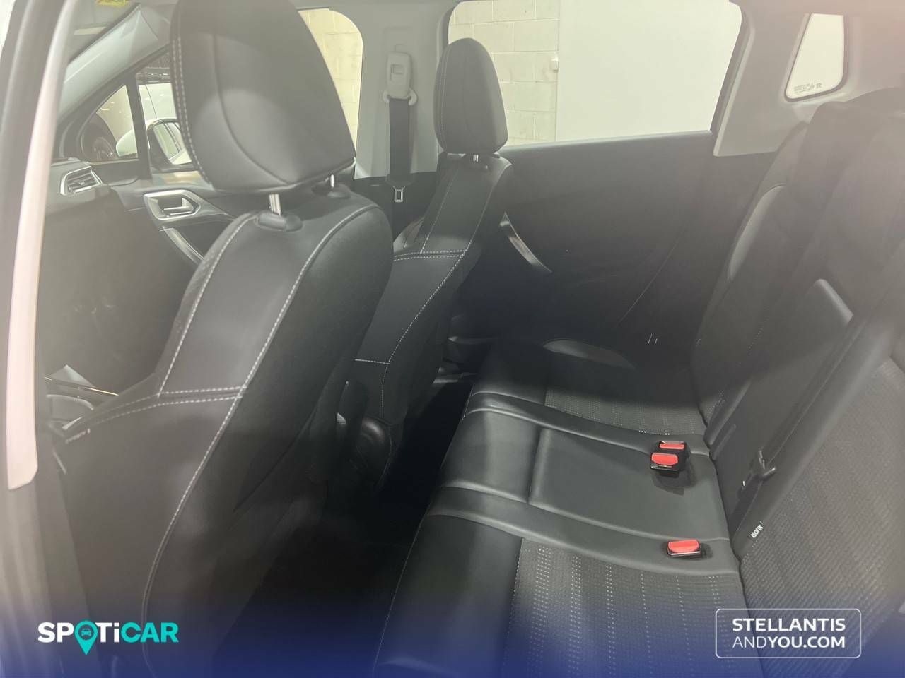 Foto Peugeot 2008 10