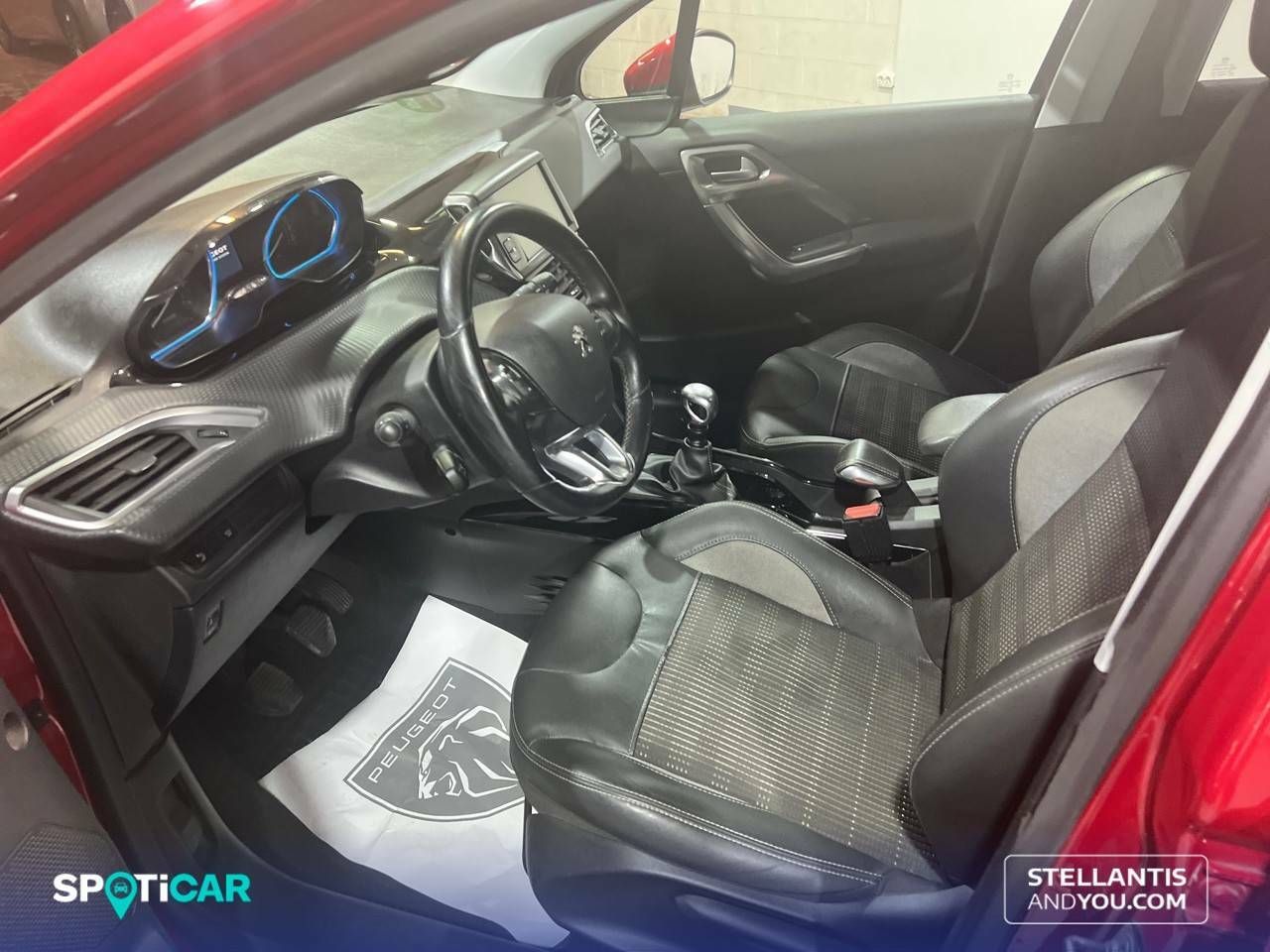 Foto Peugeot 2008 9