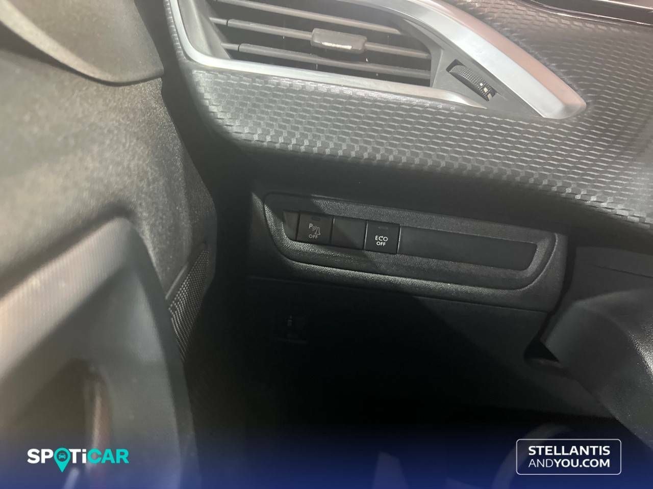 Foto Peugeot 2008 17