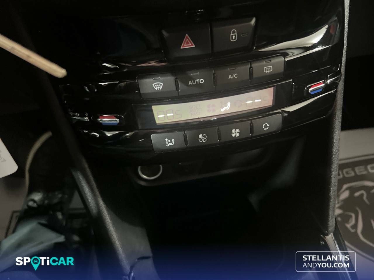 Foto Peugeot 2008 23