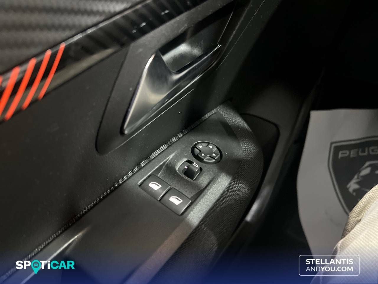 Foto Peugeot 208 18