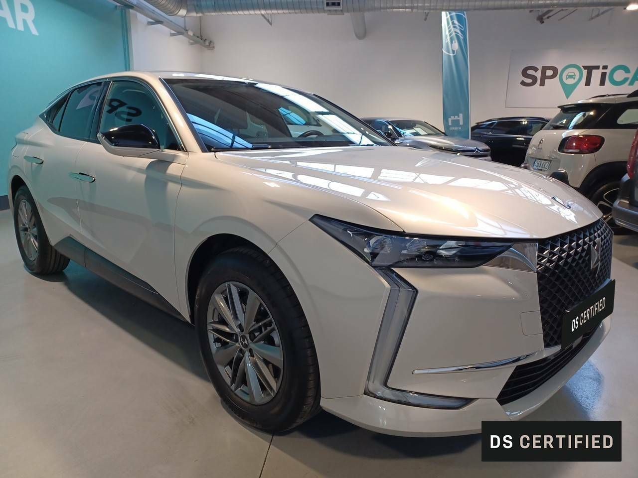 Foto DS Automobiles DS 4 2