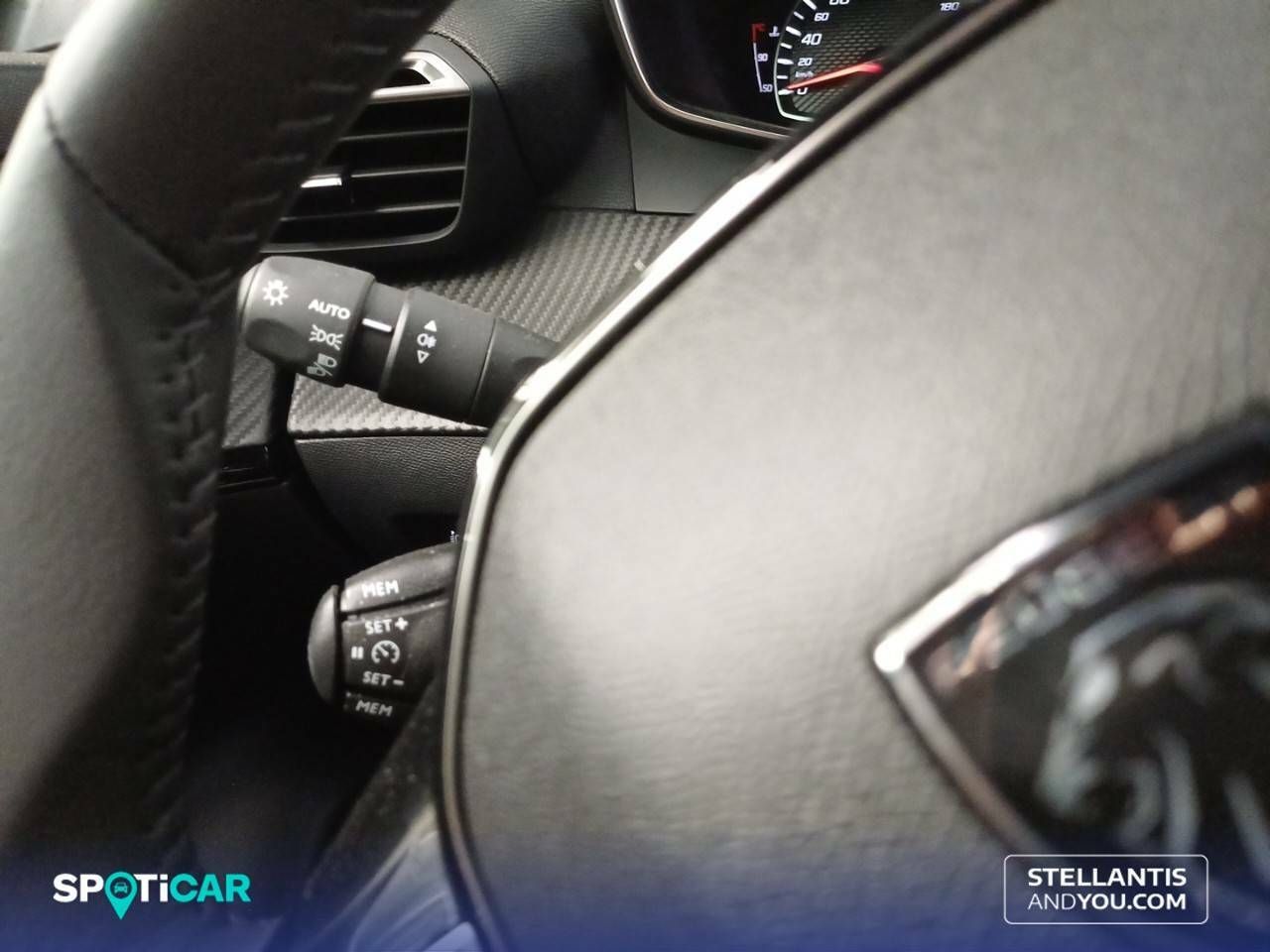Foto Peugeot 2008 18