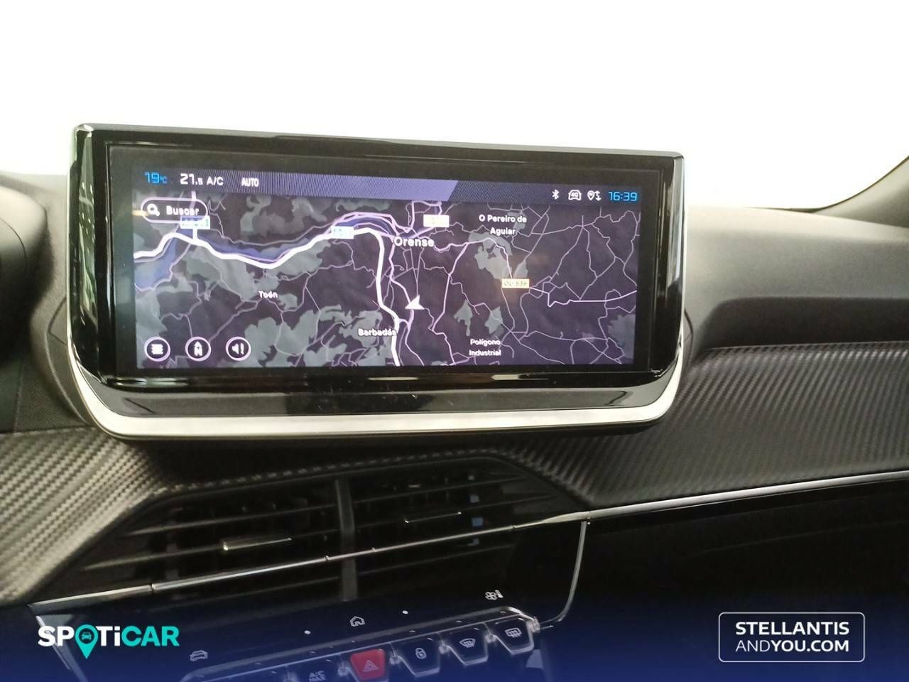 Foto Peugeot 2008 23