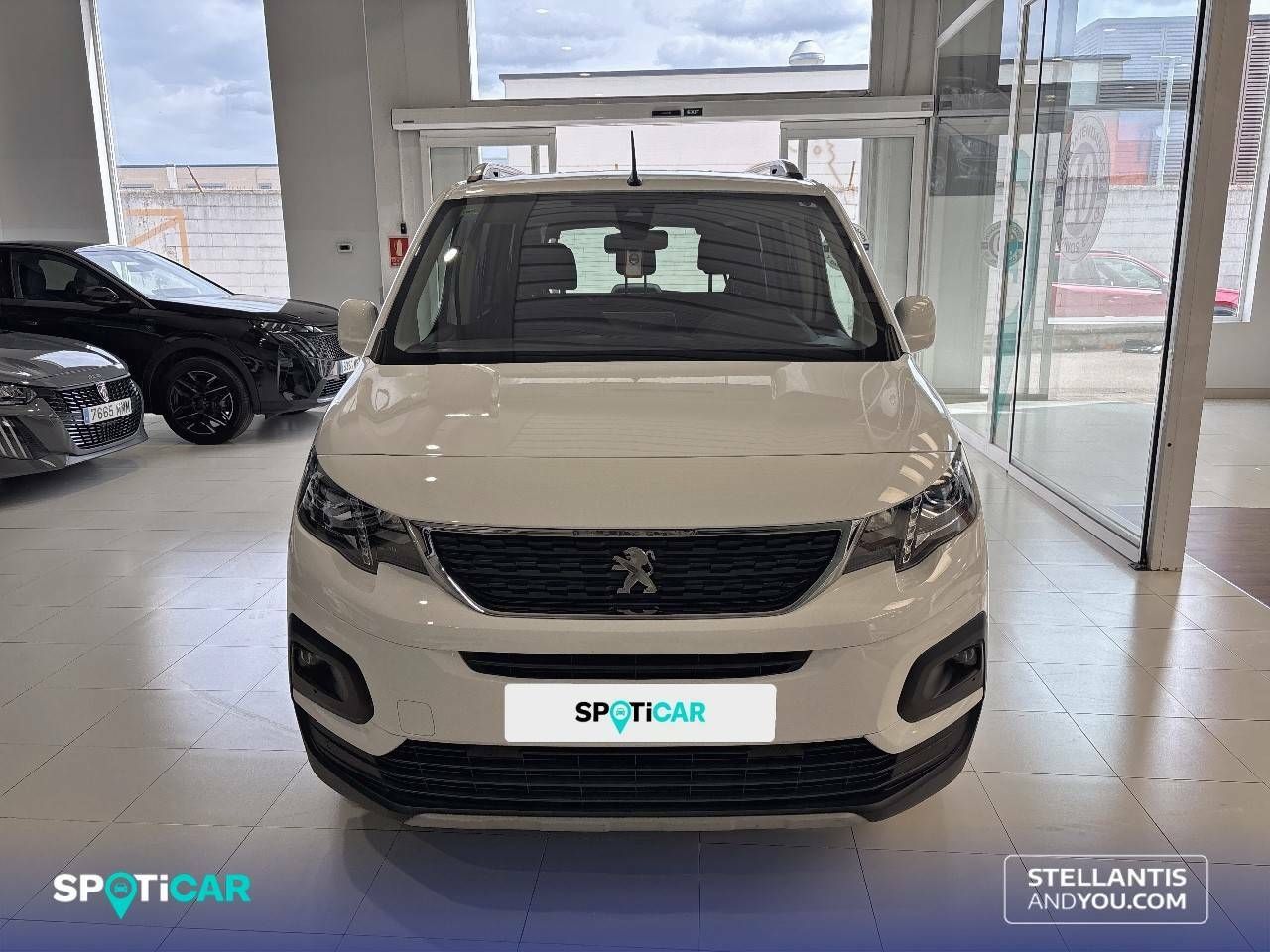 Foto Peugeot Rifter 2