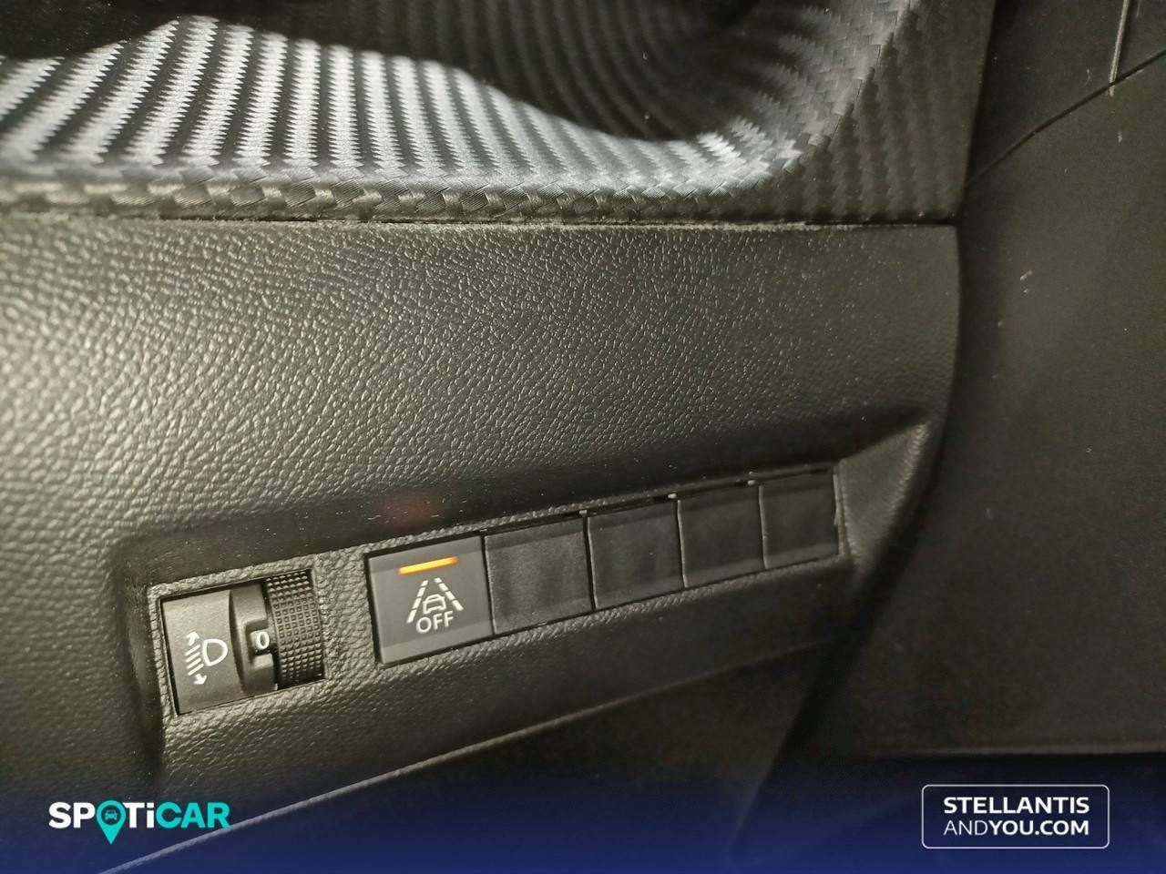 Foto Peugeot 208 15