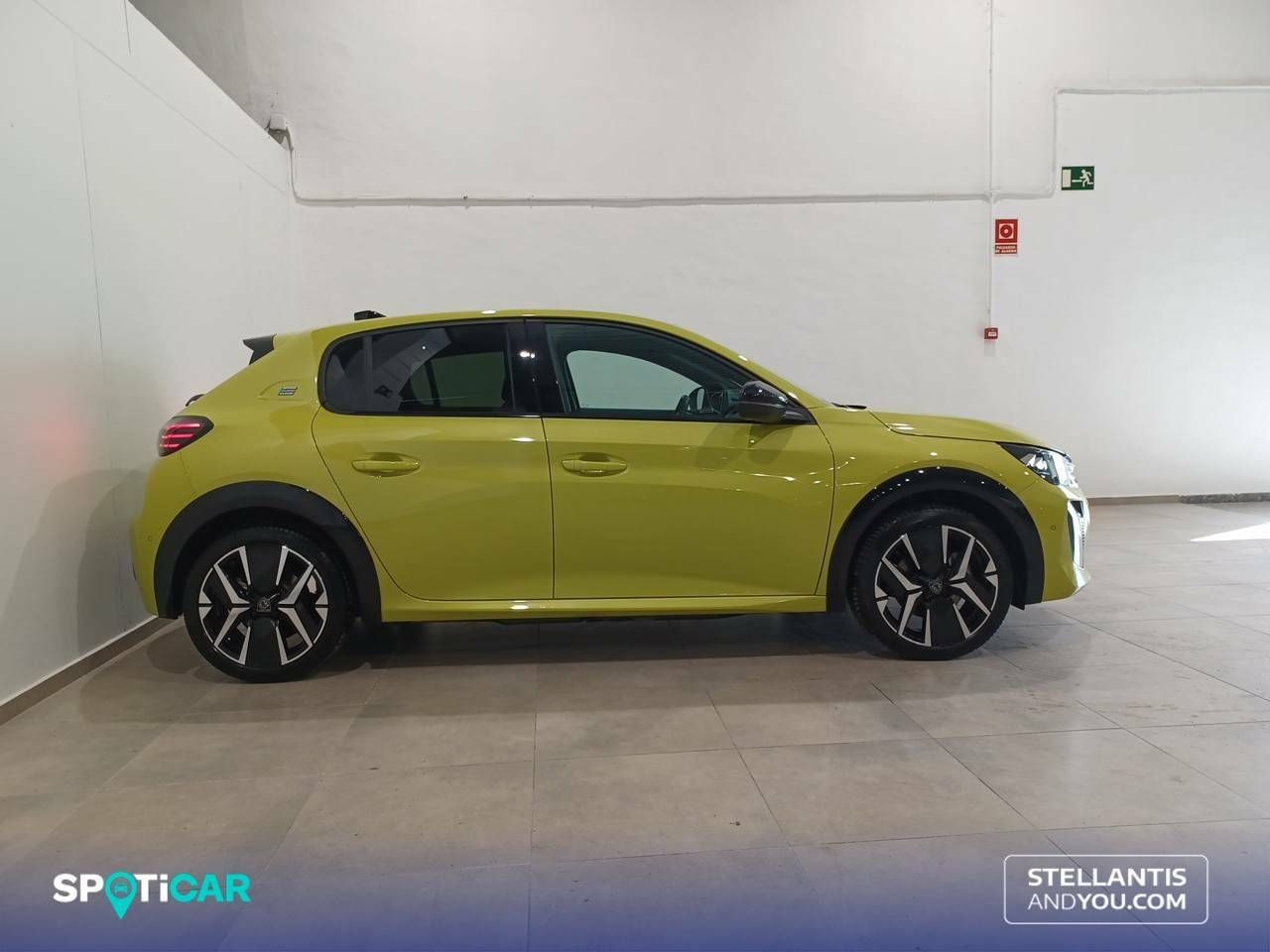 Foto Peugeot 208 4