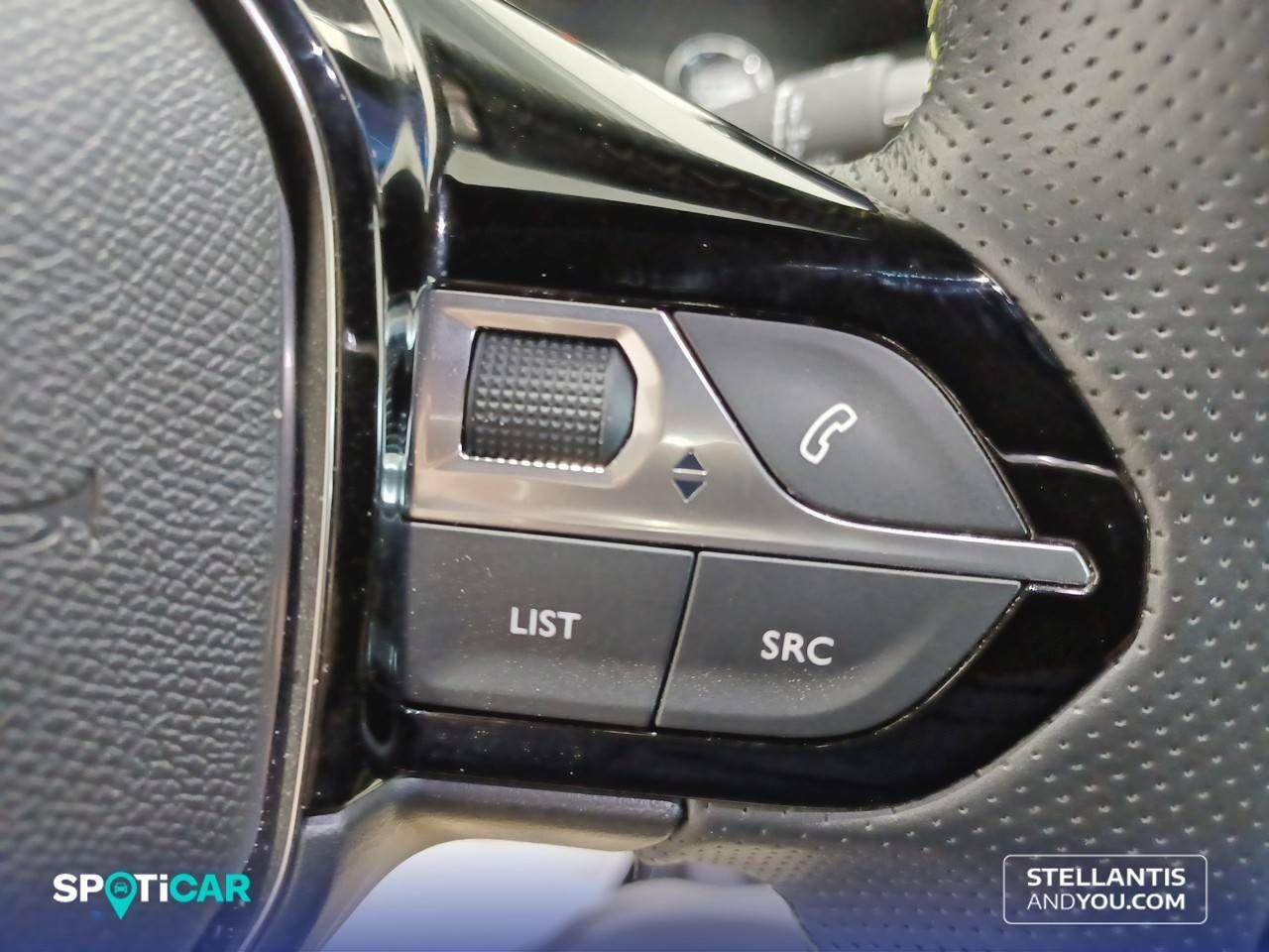 Foto Peugeot 208 15