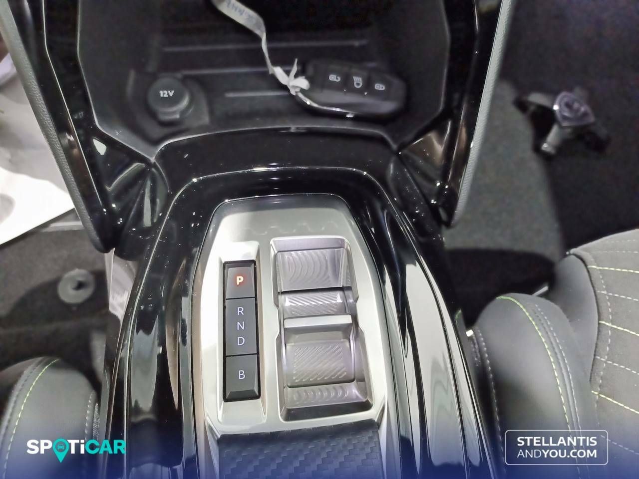 Foto Peugeot 208 18