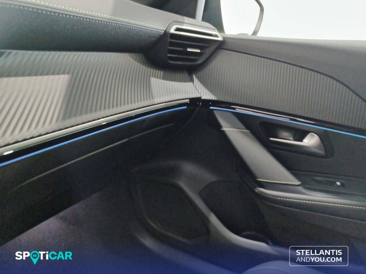Foto Peugeot 208 21