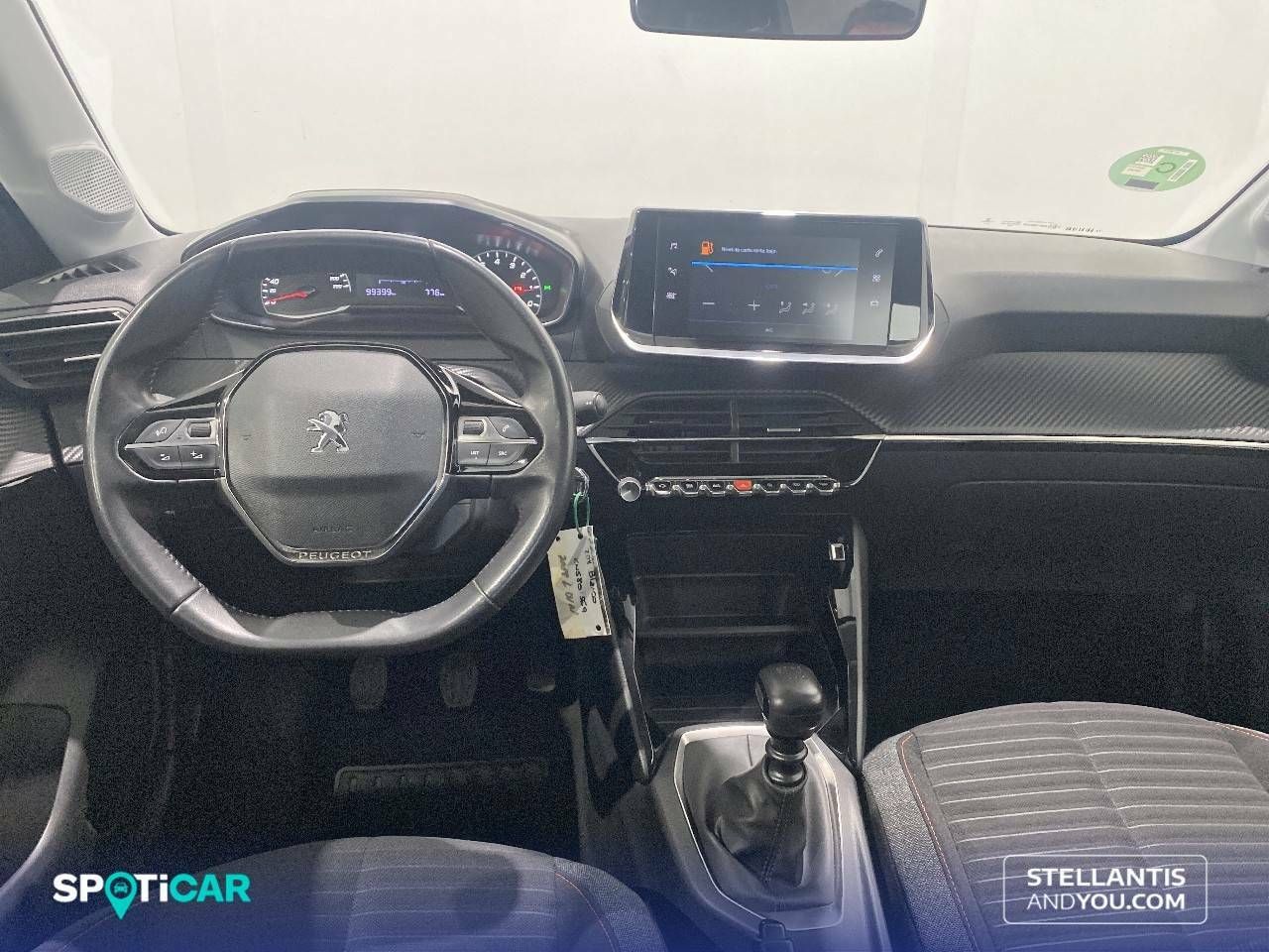 Foto Peugeot 208 8