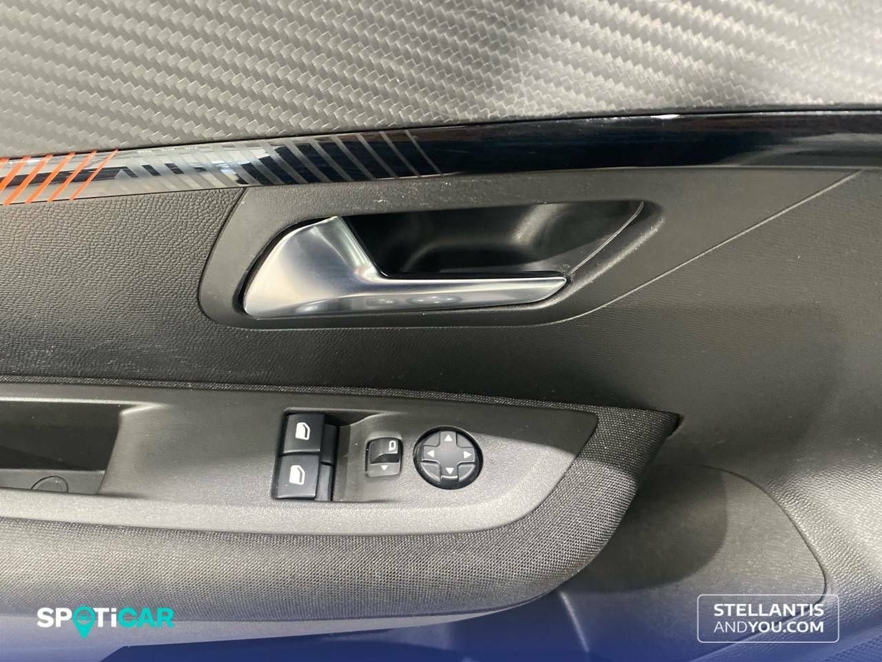 Foto Peugeot 208 12