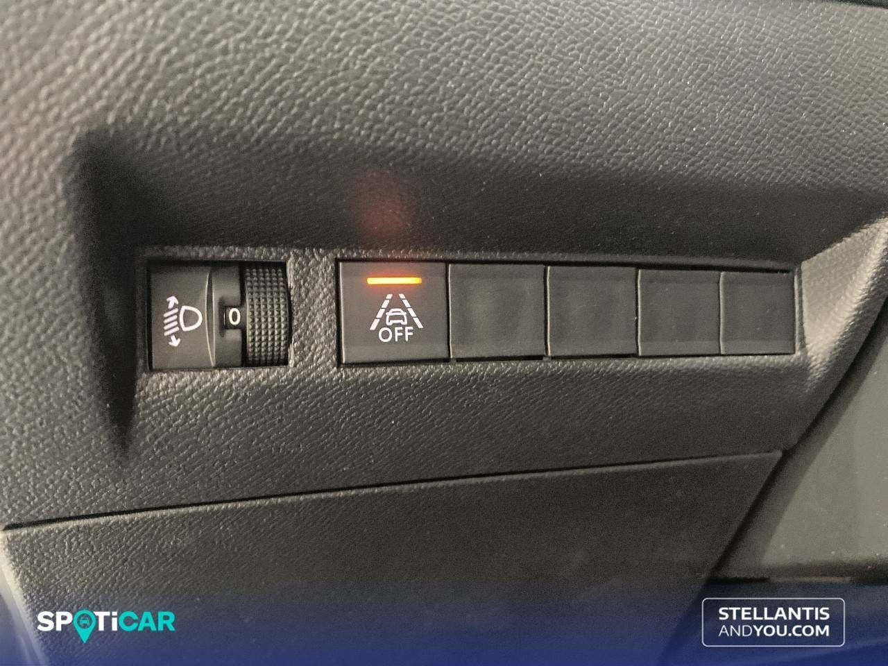 Foto Peugeot 208 13