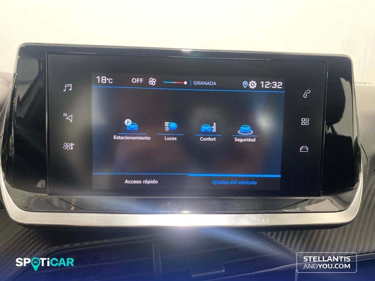 Foto Peugeot 208 18