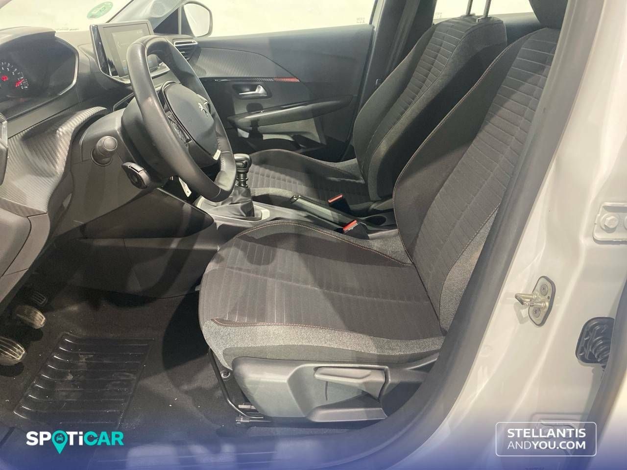 Foto Peugeot 208 9