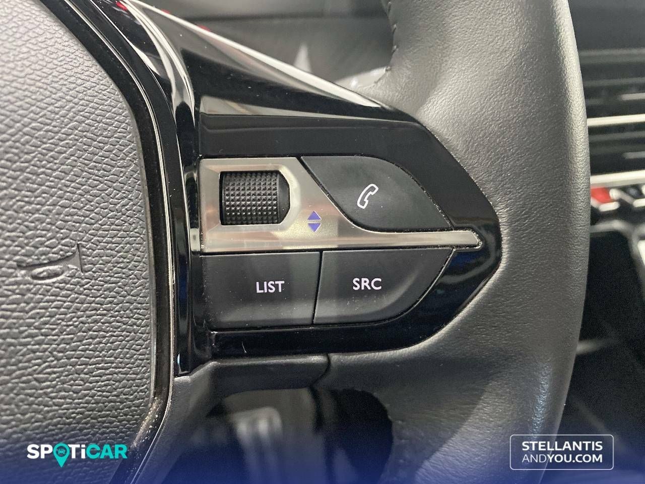 Foto Peugeot 208 21