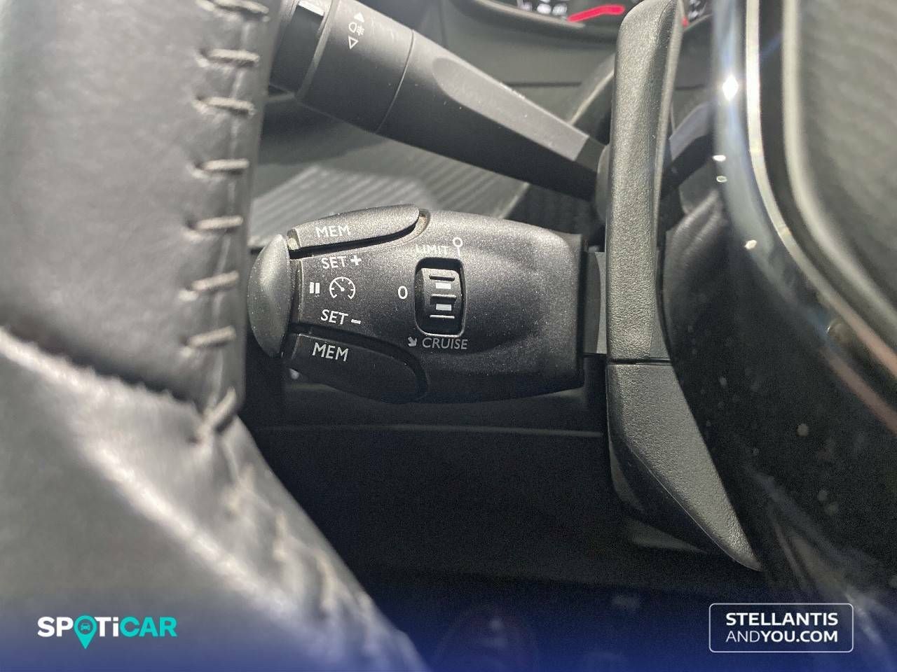 Foto Peugeot 208 22