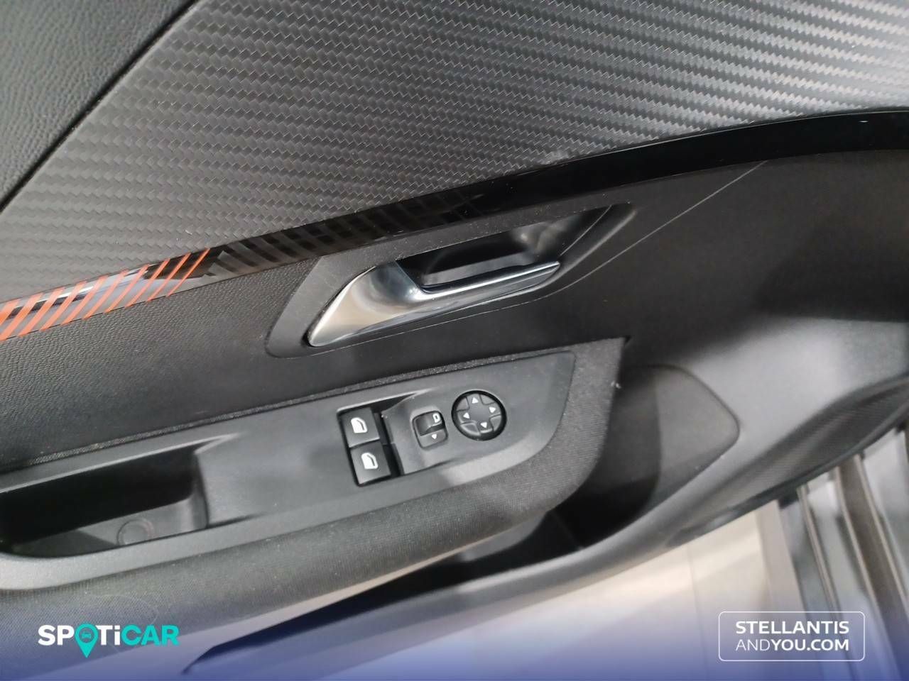 Foto Peugeot 208 12