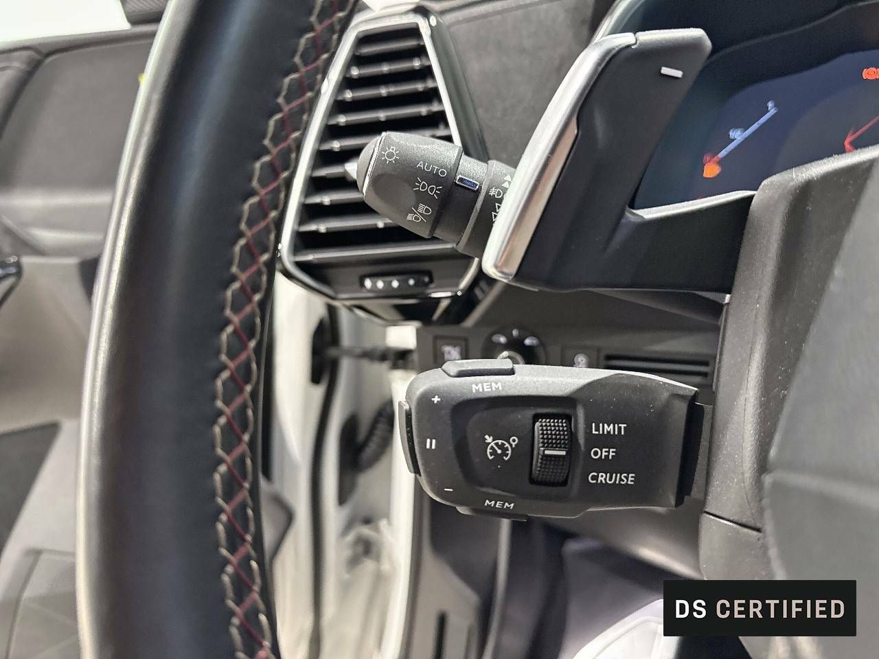 Foto DS Automobiles DS 7 12