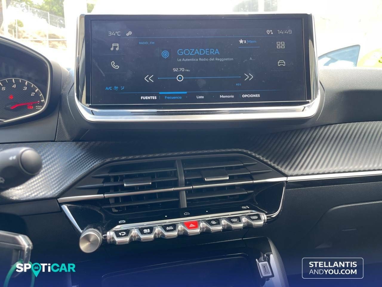 Foto Peugeot 208 15