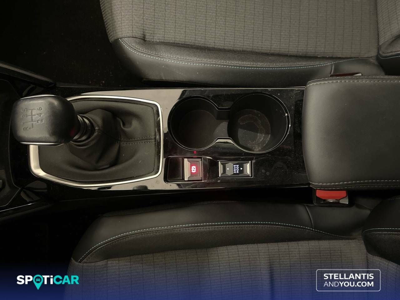 Foto Peugeot 208 20