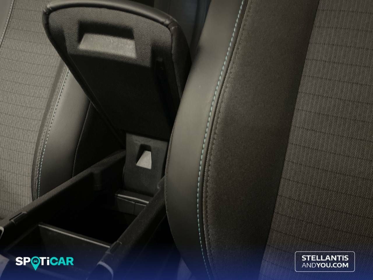 Foto Peugeot 208 21