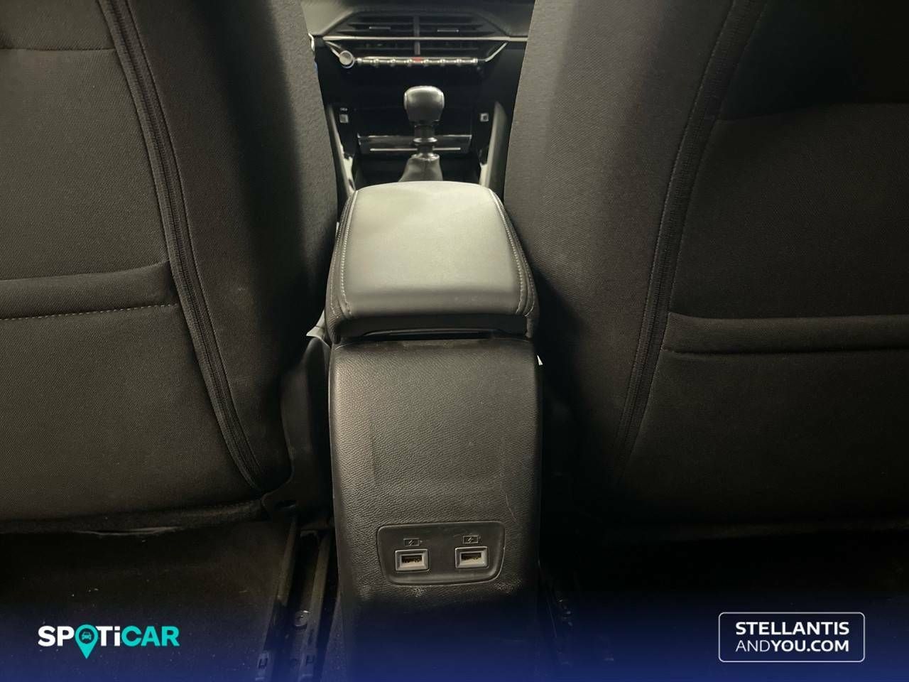 Foto Peugeot 208 24