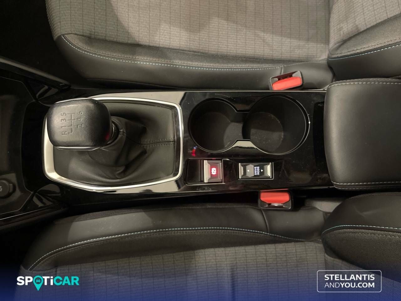 Foto Peugeot 208 20