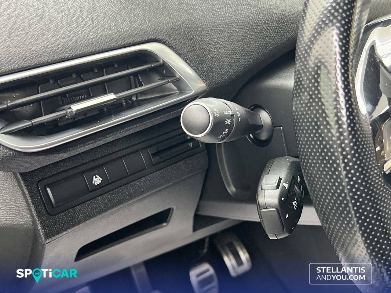 Foto Peugeot 3008 12