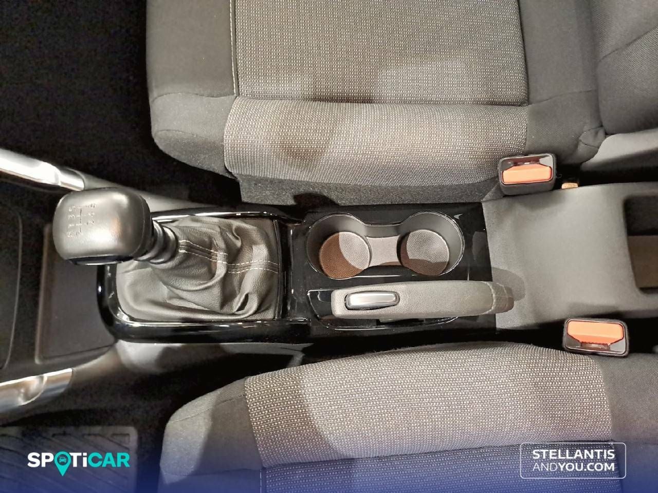 Foto Citroën C3 Aircross 23