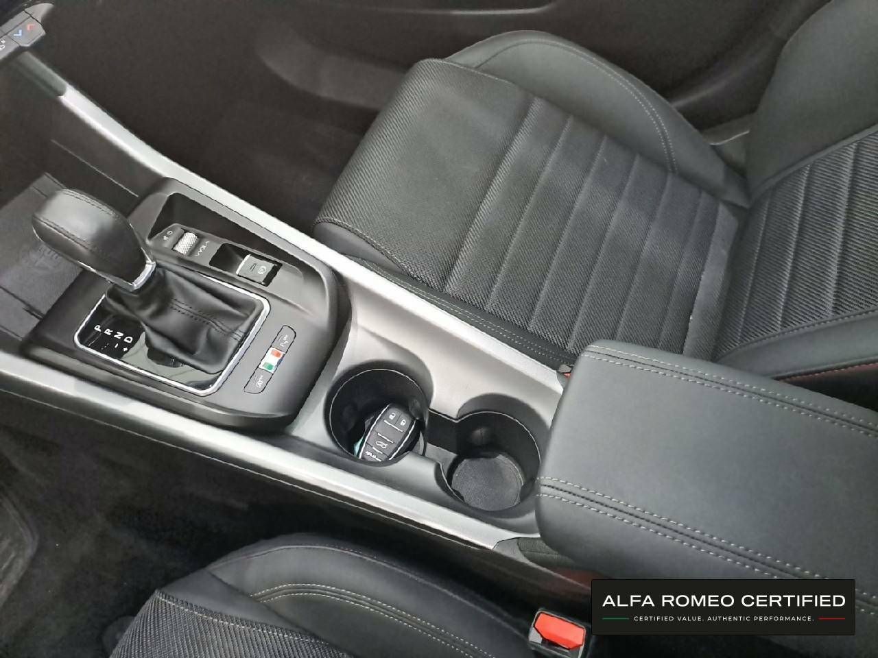 Foto Alfa Romeo Tonale 18