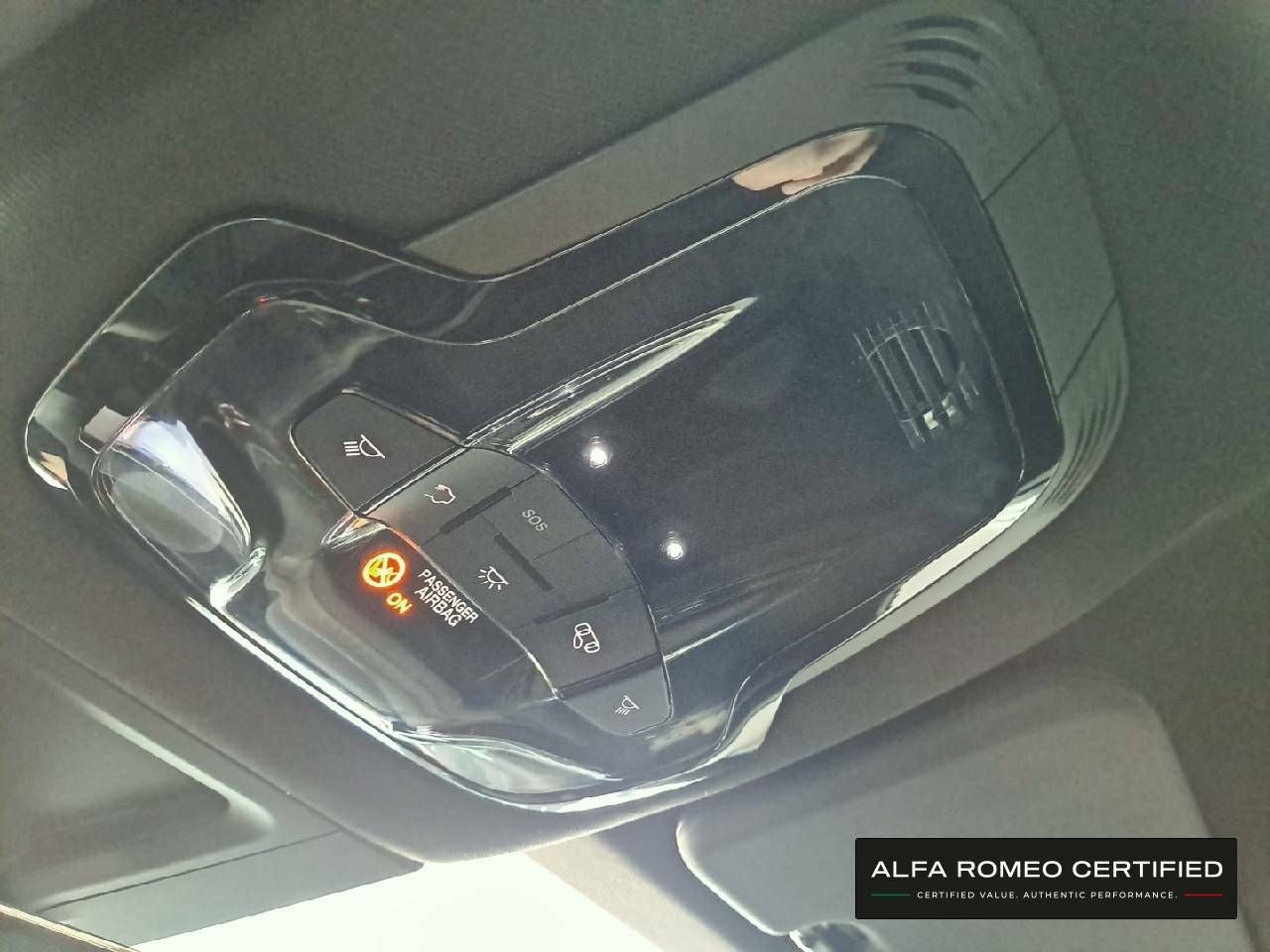 Foto Alfa Romeo Tonale 24