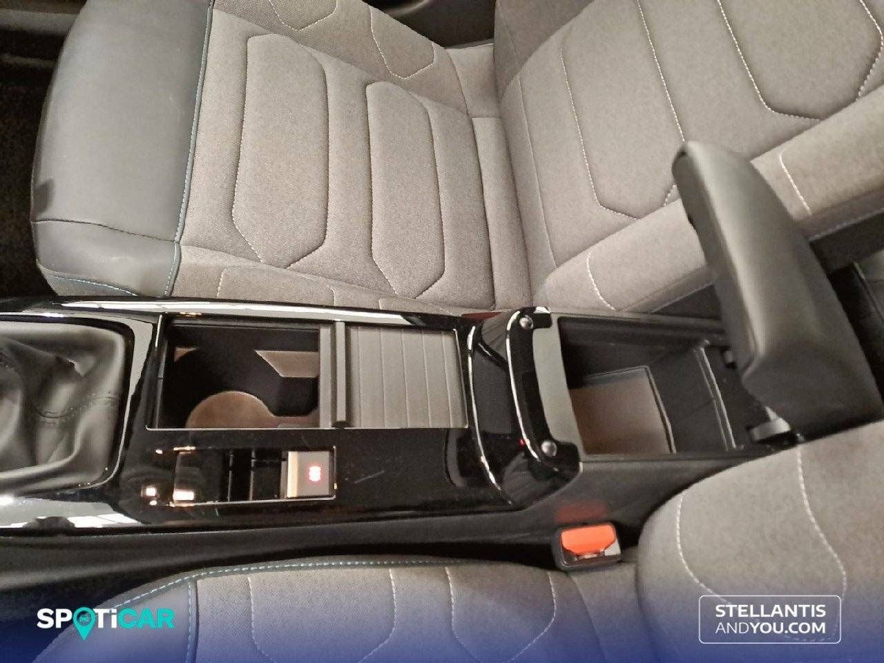 Foto Citroën C4 23